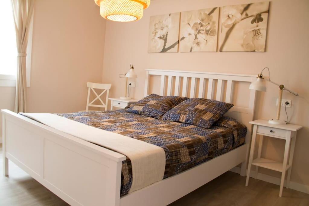 Lloret De Mar - Beachside Apartment - Free Parking - Limited Size Car Eksteriør bilde