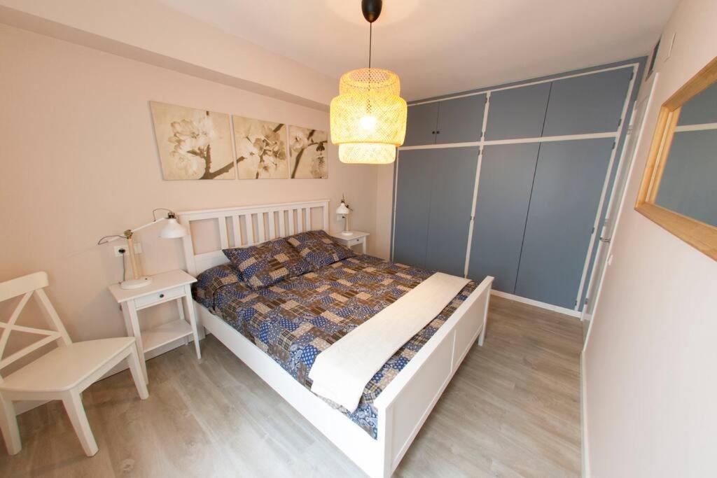 Lloret De Mar - Beachside Apartment - Free Parking - Limited Size Car Eksteriør bilde