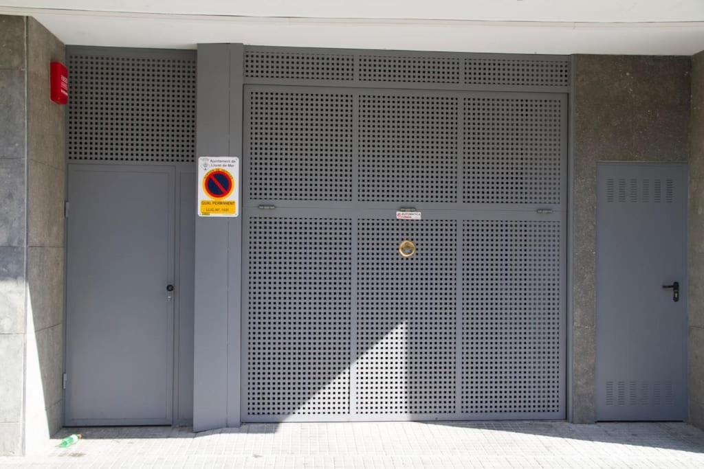 Lloret De Mar - Beachside Apartment - Free Parking - Limited Size Car Eksteriør bilde